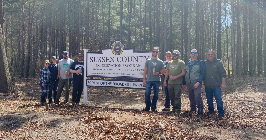 Dogfish Head coworkers volunteered with Sussex County Land Trust during Benevolence Day